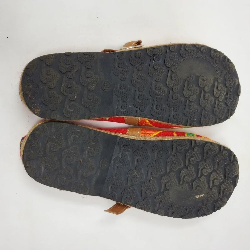 Unbranded Embroidered Floral Fabric Slip on Straw Boho Sandals Size 8 - Picture 6 of 6